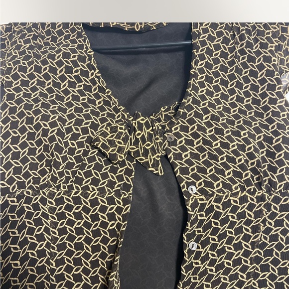 Brown Patterned Women's Top - Picture 2 of 4